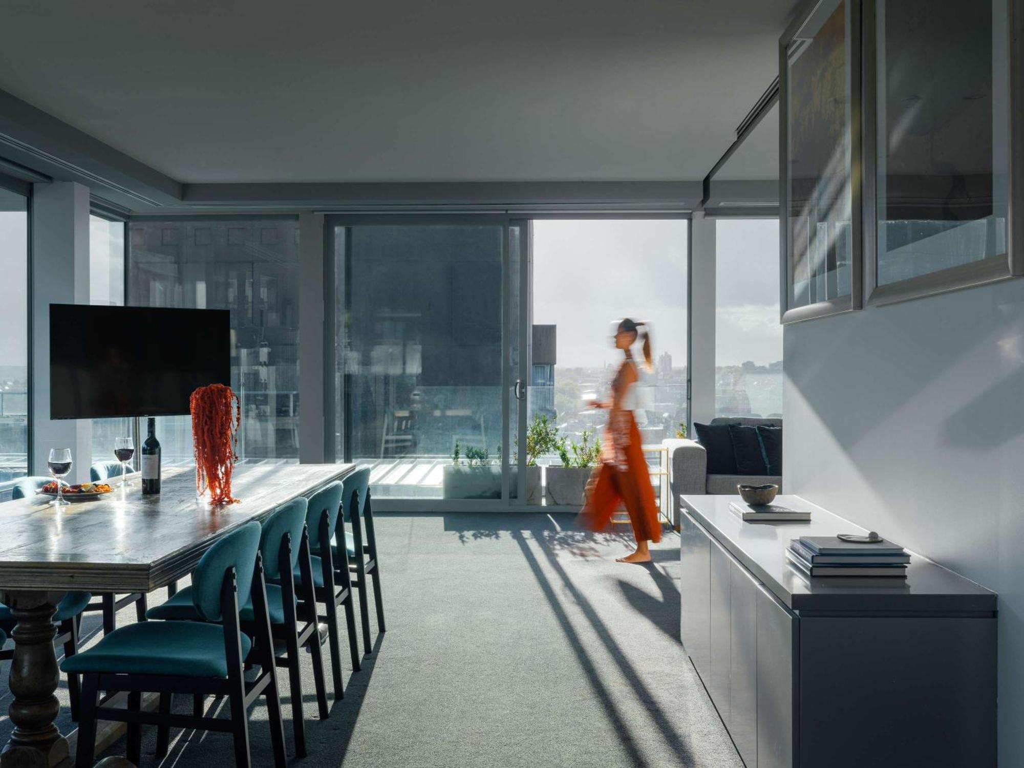 The Olsen Melbourne Art Series Zewnętrze zdjęcie The kitchen